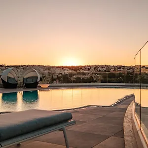 Hyatt Regency Malta 5*, San Ġiljan Málta
